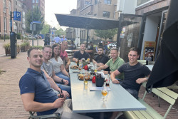 WE BOUWEN WEER VERDER AAN NIEUWE BOUWSTENEN